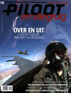 Piloot en vliegtuig - 10 2022 -